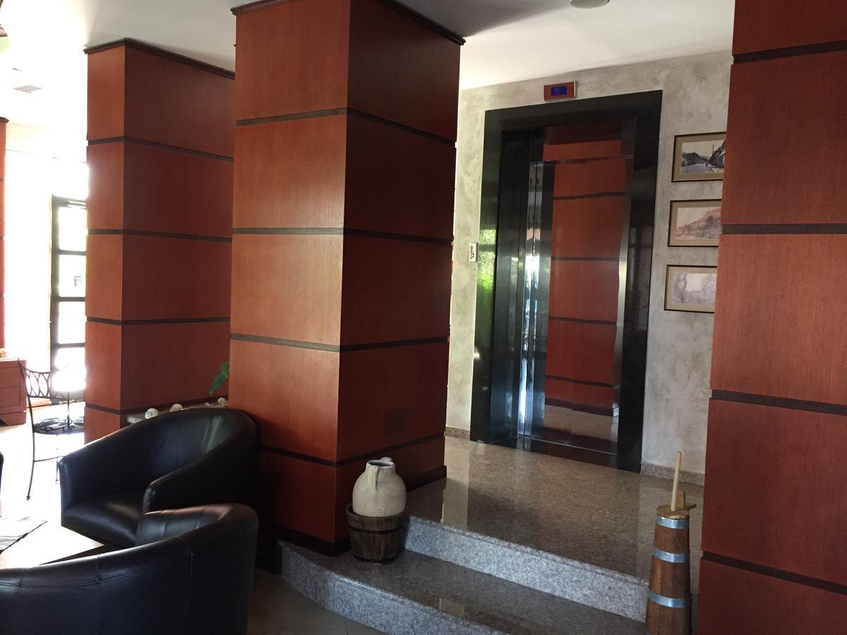 Icon Hotel Vlore Bagian luar foto