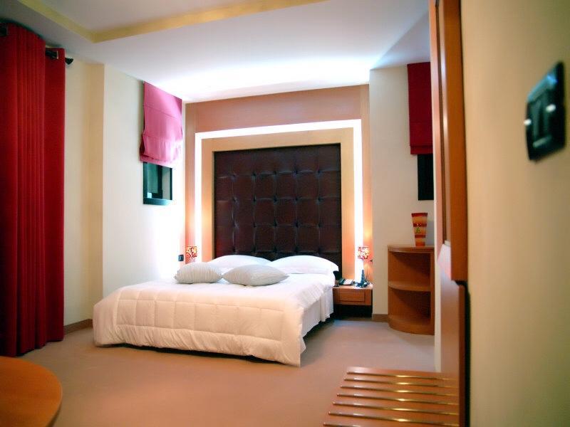 Icon Hotel Vlore Bagian luar foto
