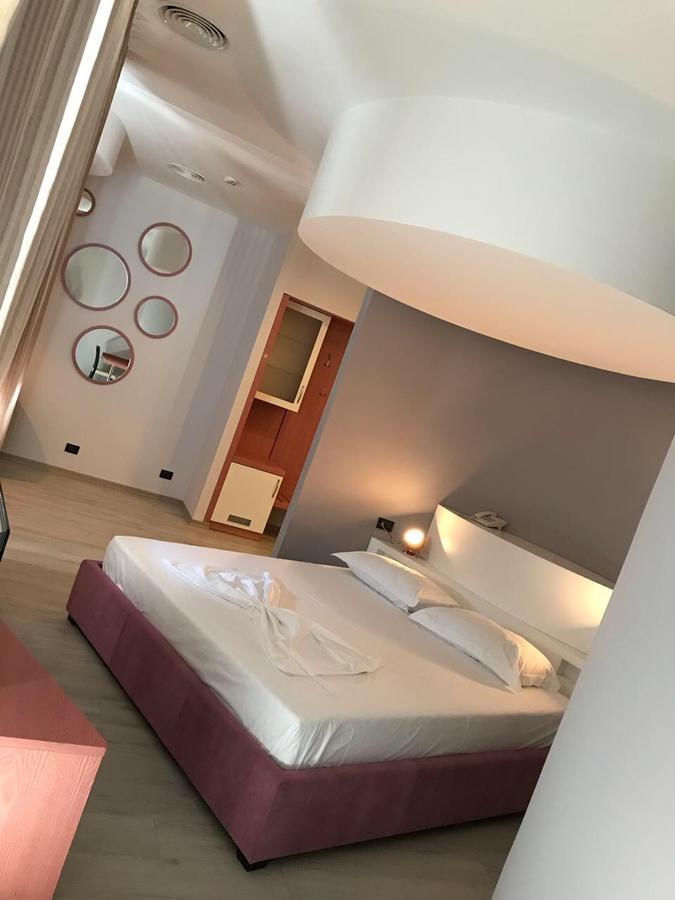 Icon Hotel Vlore Bagian luar foto